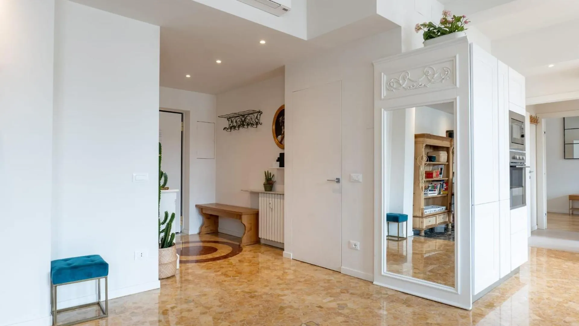 Amazing Top Floor Milano Daire
